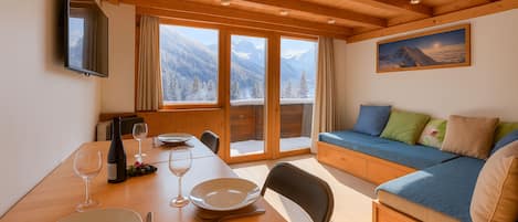 Living and dining room