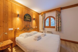 3 bedrooms, bed sheets - Résidence Le Cristal - Mont Blanc 8, Argentière (Chamonix), France (Argentière (Chamonix))