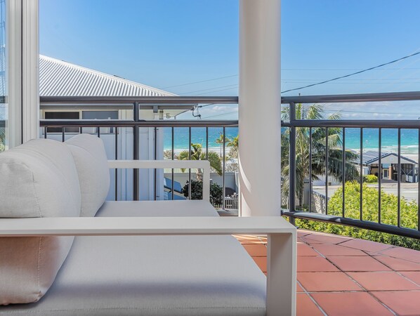 Balcony - Blueberry Hill Beach House (Kingscliff)