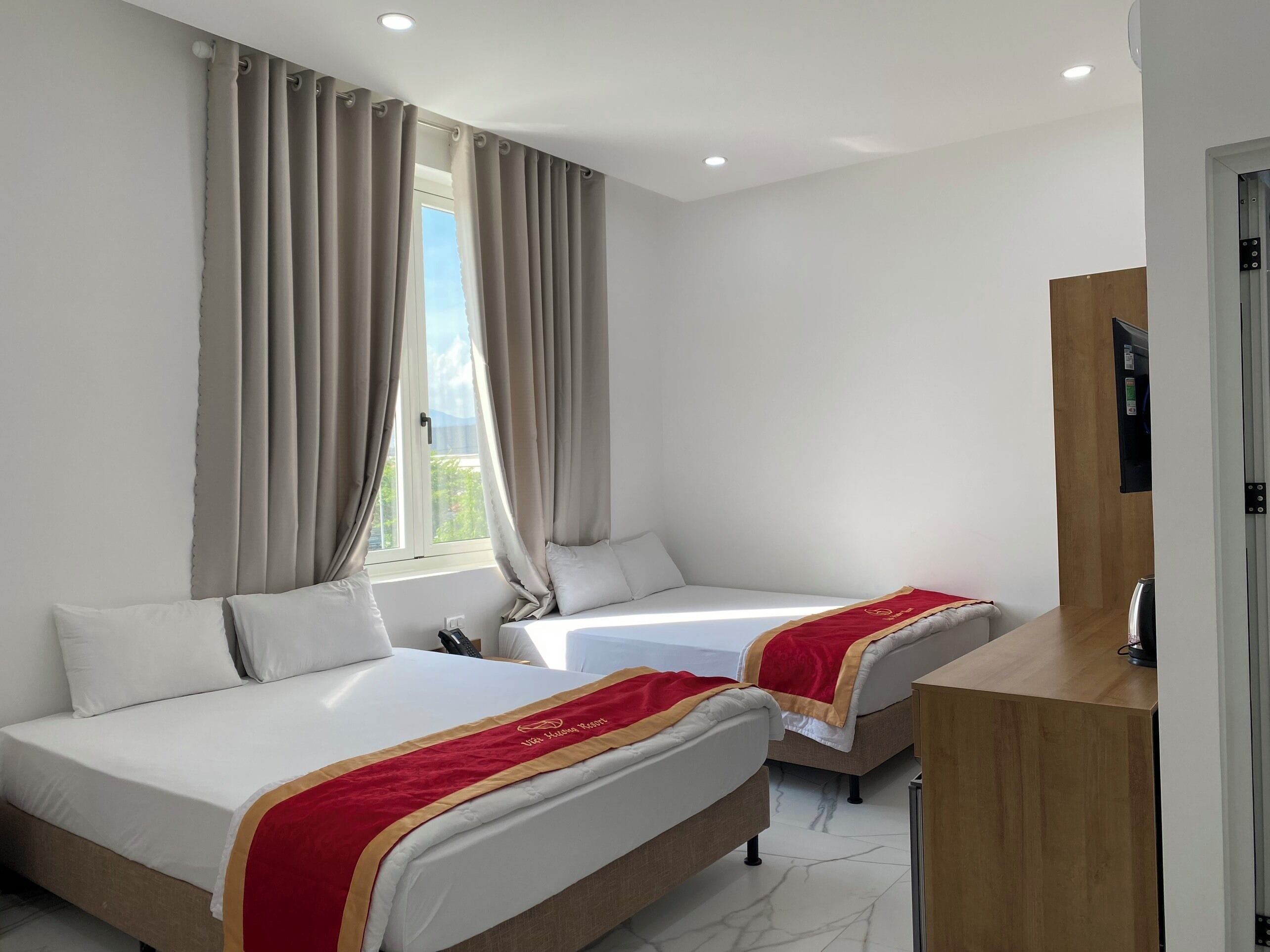 Basic-dobbeltværelse - udsigt til have | Skrivebord, arbejdsområde til bærbare computere, gratis Wi-Fi, sengetøj