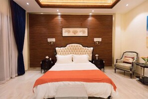 6 bedrooms, WiFi, bed sheets