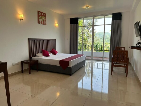 Desk, free WiFi - Kandy Hub Guest House  (Kandy)