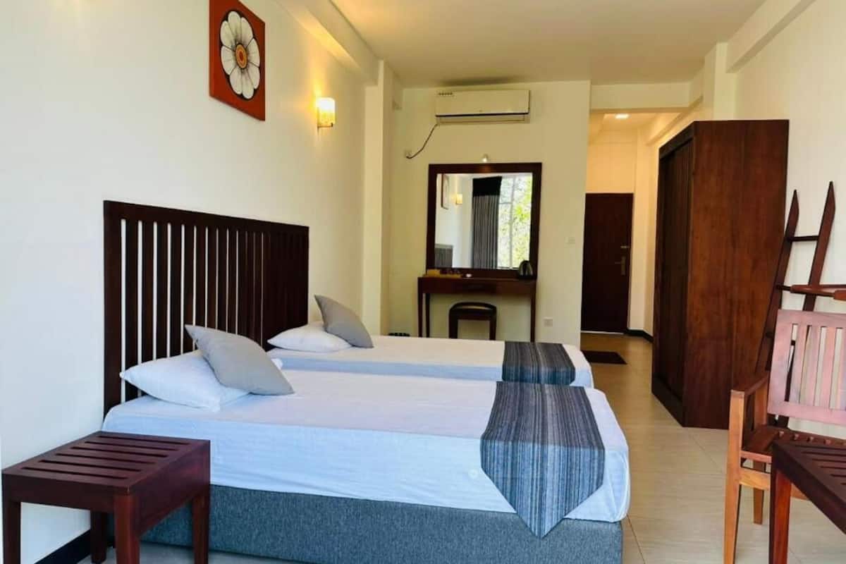 Deluxe Twin Room, Balcony, Hill View | Desk, WiFi (free)