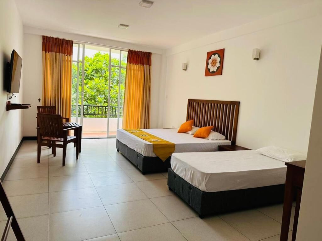 مكتب وواي فاي مجانًا