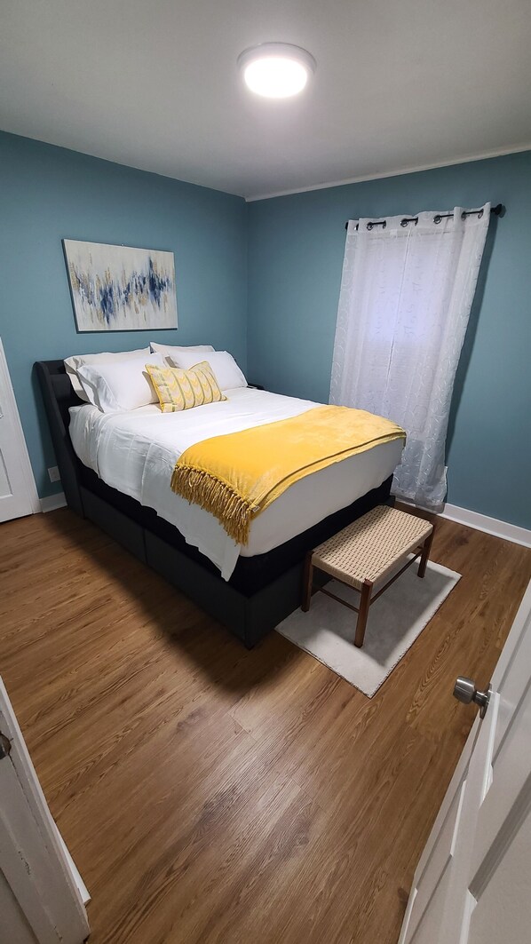 2 bedrooms, iron/ironing board, free WiFi, bed sheets