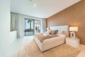3 habitaciones, escritorio, tabla de planchar con plancha y wifi