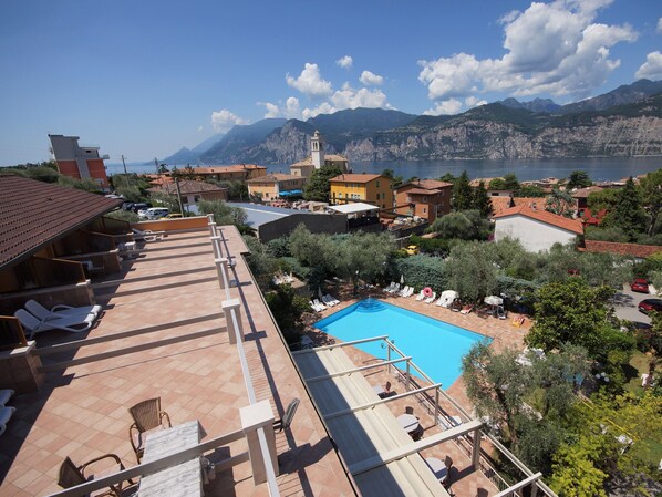 View from property - Residence al Parco in Malcesine Near Lake (Malcesine)