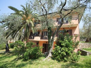Classic Apartment, 1 Bedroom | Exterior - Residence al Parco in Malcesine Near Lake (Malcesine)