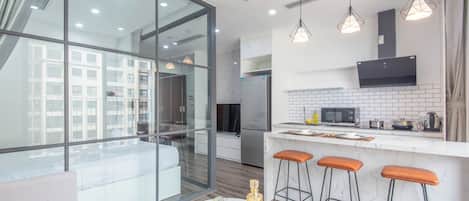 Deluxe Suite, City View | 1 bedroom, free WiFi