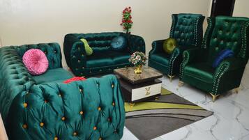 Smart-TV, Bücher, Computerbildschirme, Drucker