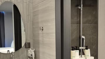 Family Ondol, City View | Bathroom | Hair dryer, slippers, towels, soap