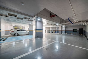Free self parking