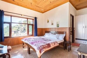 Villa Économique, balcon, vue montagne