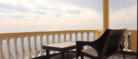 Villa Économique, balcon, vue montagne | Balcon