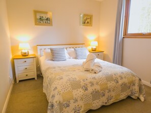 2 dormitoris, planxa i posts de planxar, wifi gratuïta i roba de llit 