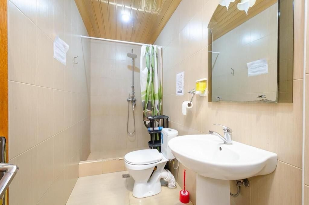 Bathroom shower