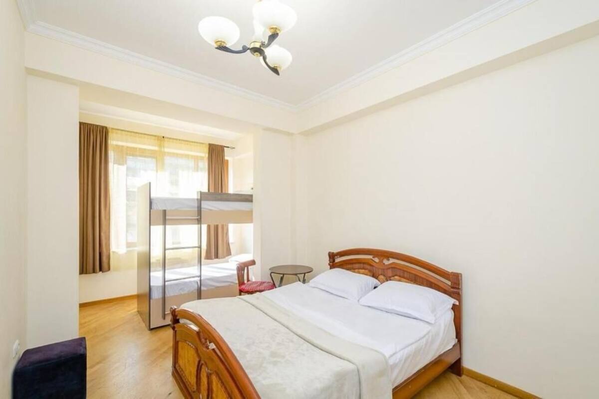 Family Room | Blackout curtains, soundproofing, iron/ironing board, free WiFi