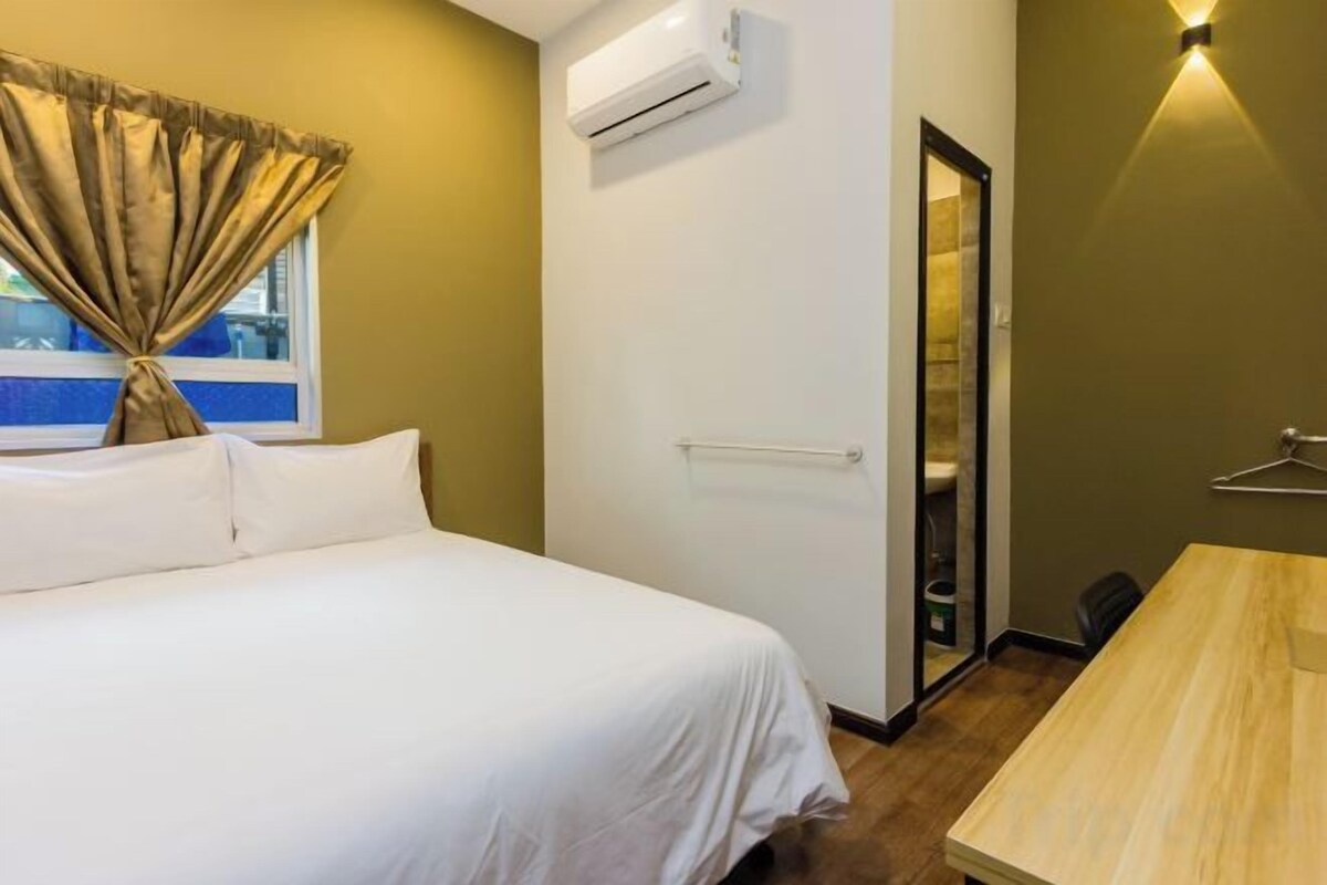 5 bedrooms, WiFi (free)