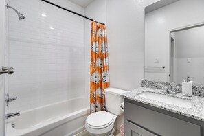 Hårtørrer, håndklæder