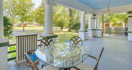 1 Mi to Dtwn Meridian: Historic Home w/ Porch!