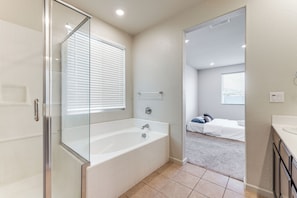 Towels - WFH-Friendly Getaway w/ Yard in Manteca! (Manteca)