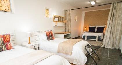 Four Seasons Struisbaai