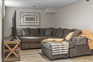 TV, fireplace, offices