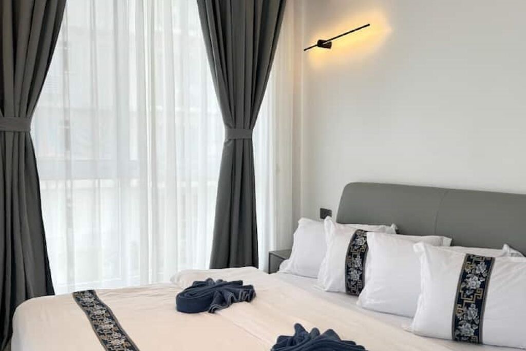 2 室のベッドルーム、アイロン / アイロン台、WiFi、ベッドシーツ