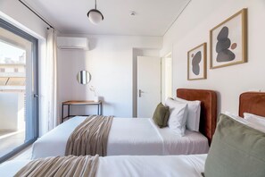 3 bedrooms, desk, iron/ironing board, free WiFi