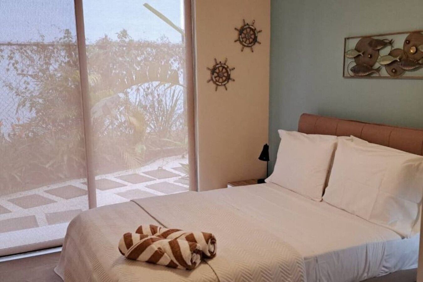 2 bedrooms, desk, free WiFi, bed sheets