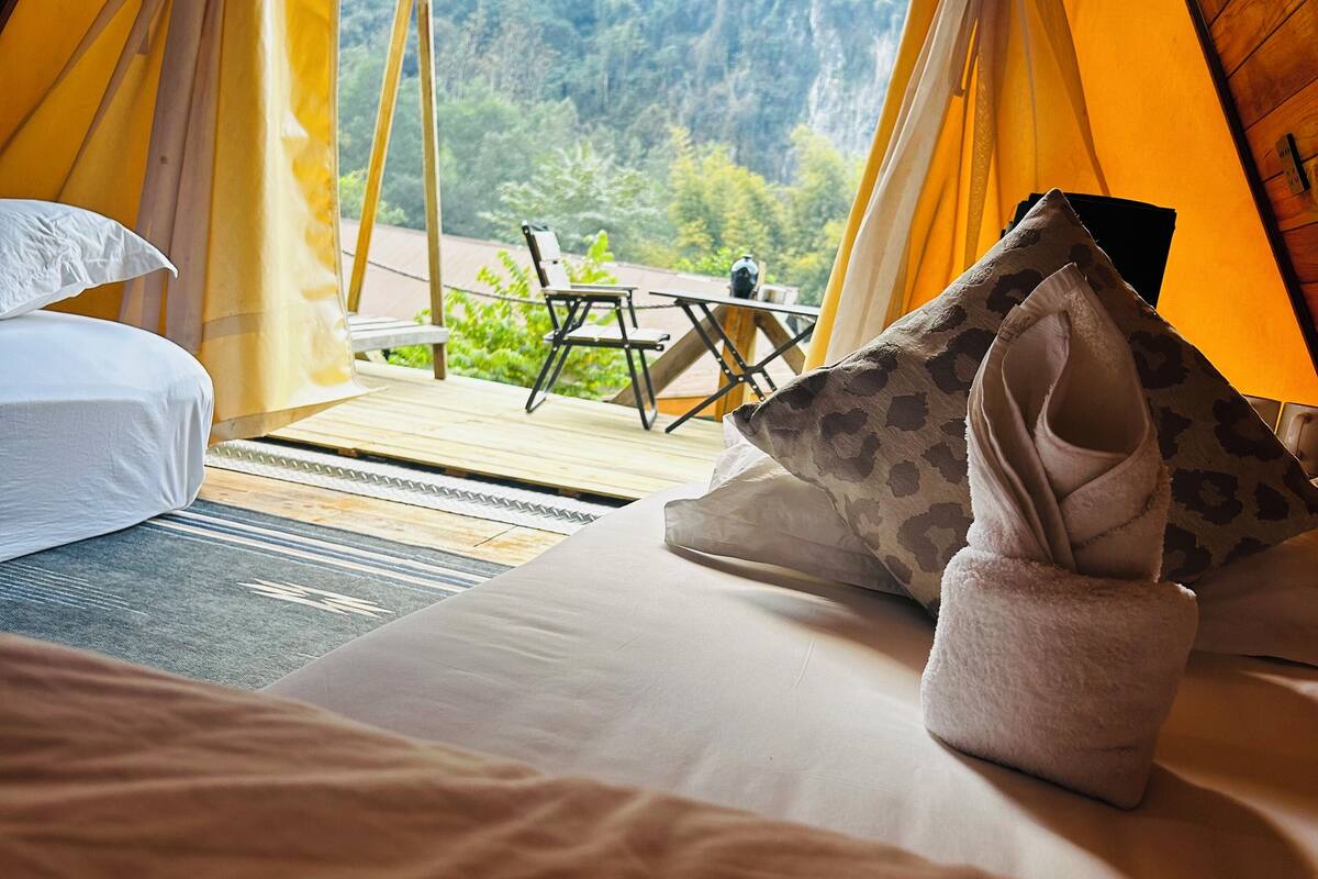 Comfort Chalet, Mountain View | Living area