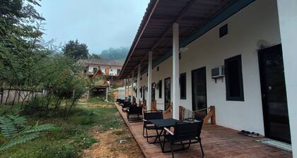 Mimosa Inn Nong Khiaw