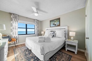 3 bedrooms, iron/ironing board, internet, bed sheets