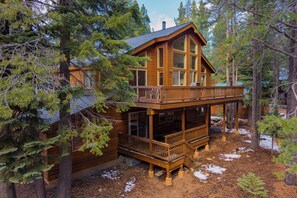 Exterior - Hansel by AvantStay | Pool Table, 5mins to Skiing (Truckee)