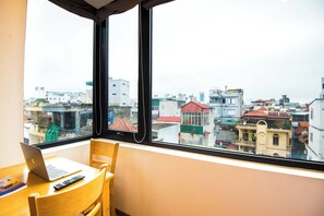 1 bedroom, in-room safe, desk, laptop workspace