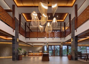 Lobby - Sterling Lontano Waterfront Wayanad (Sulthan Bathery)