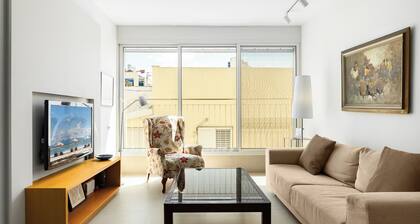 Chic Bright Urban Escape by Sea N' Rent