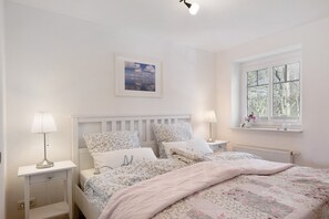 2 bedrooms, free WiFi, bed sheets