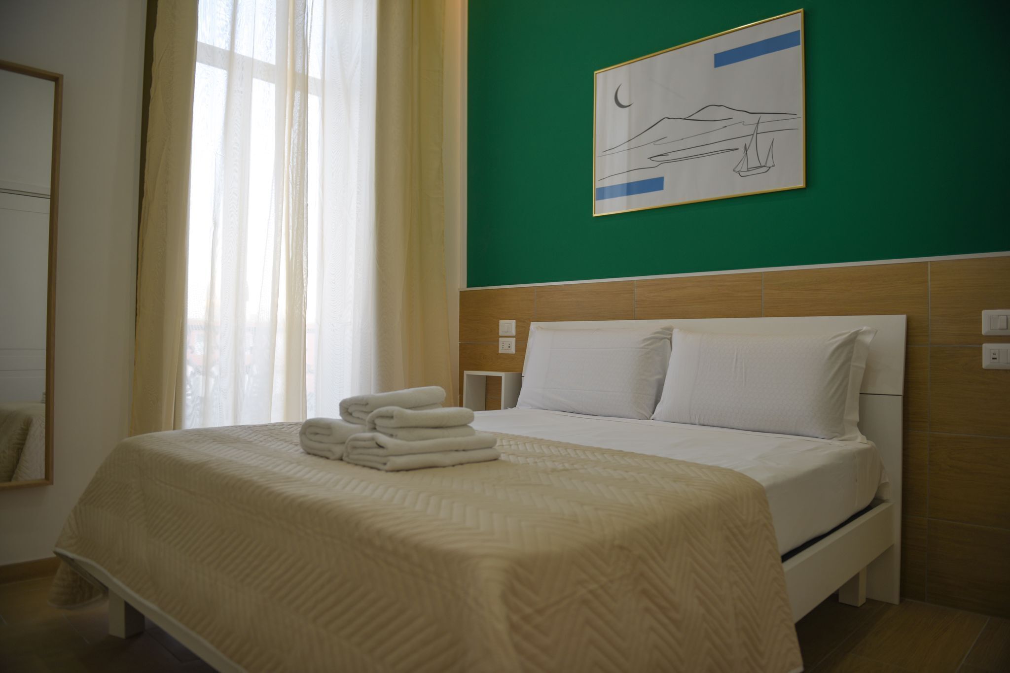 Photo - Napoli Central Gate