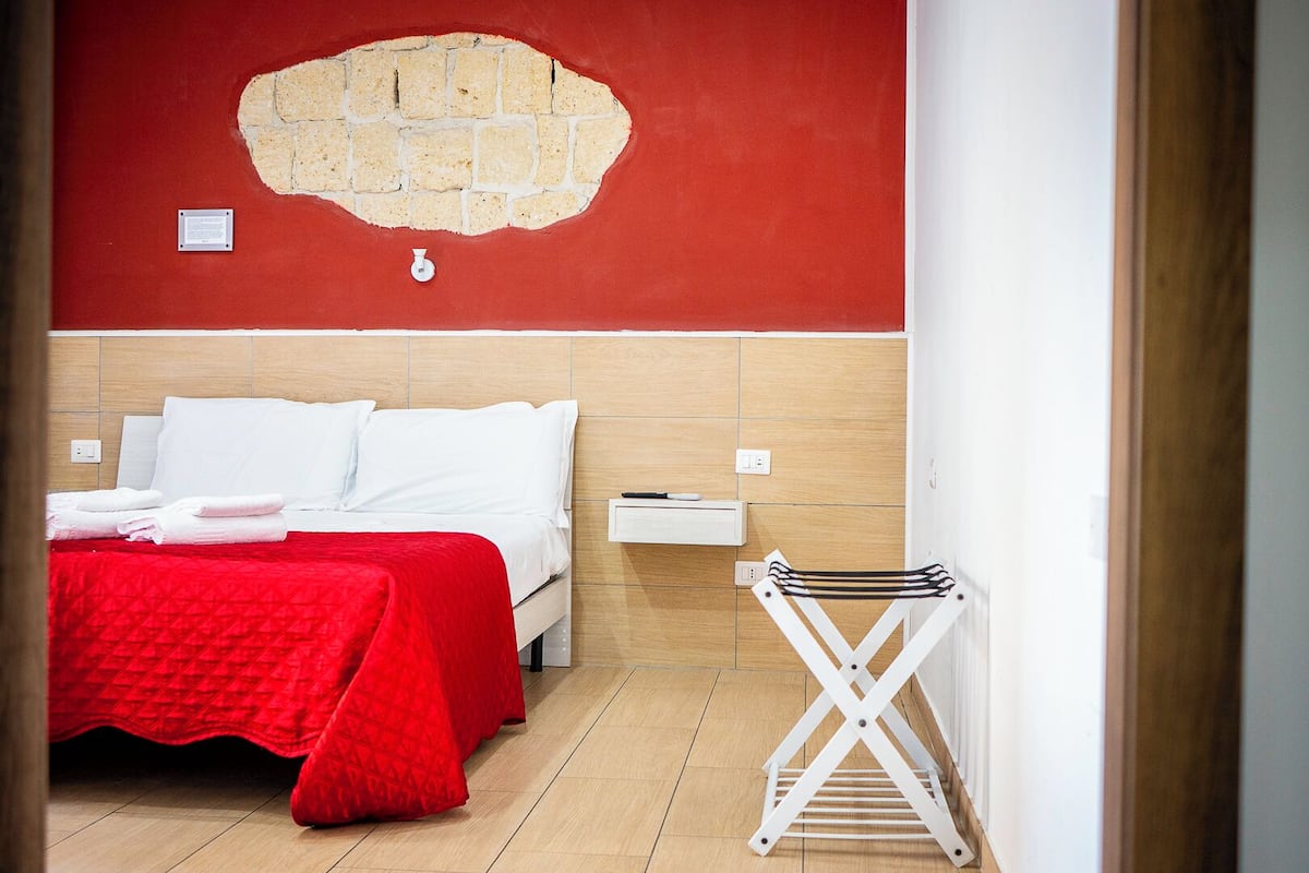 Matrimoniale Con Balcone