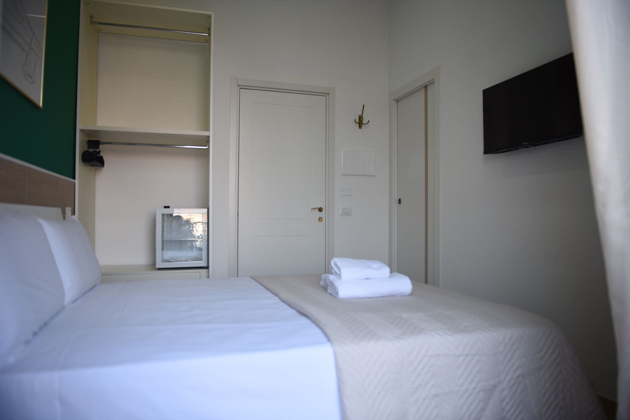 Photo - Napoli Central Gate