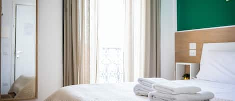 Matrimoniale Deluxe Con Balcone | In-room safe, WiFi (free), bed sheets