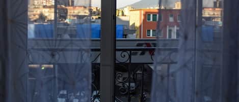 Tripla Deluxe Con Balcone | In-room safe, free WiFi, bed sheets