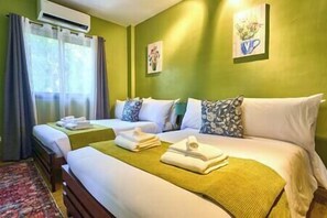 4 chambres, bureau, Wi-Fi, draps fournis