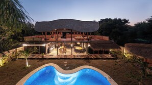 Vila, 3 quartos, piscina particular
