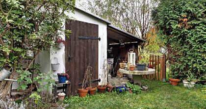 Pension 'Sleep and Go' mit Gemeinschaftsgarten und Wi-Fi