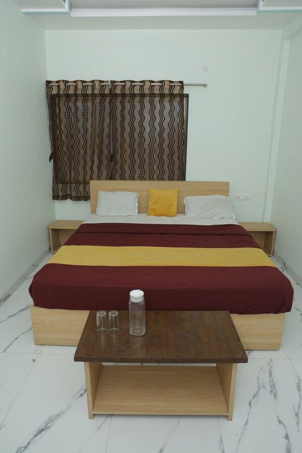 Room - New Punjab (Chhatrapati Sambhajinagar)