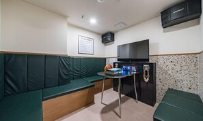 Family Room (Windowless) | ห้องพักตกแต่งอย่างมีเอกลักษณ์, ตกแต่งพิเศษโดยเฉพาะ, Wi-Fi ฟรี