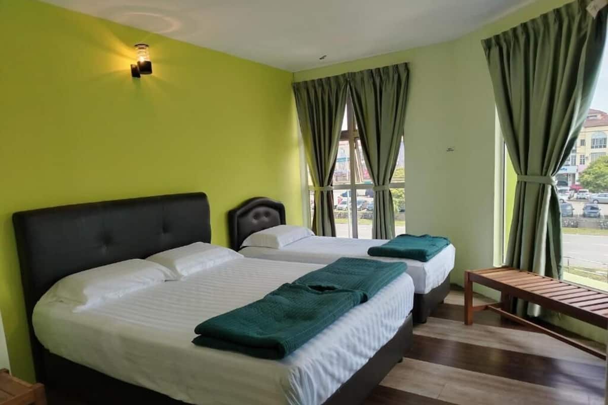 1 bedroom, free WiFi, bed sheets