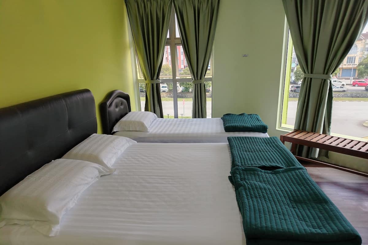 1 bedroom, free WiFi, bed sheets